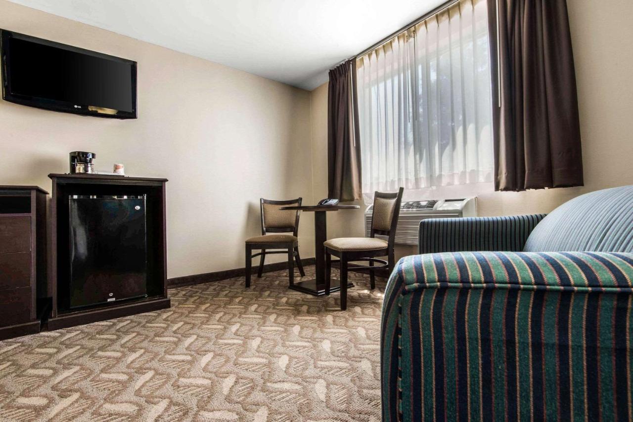 Quality Inn - Niagara Falls Blvd Exterior foto