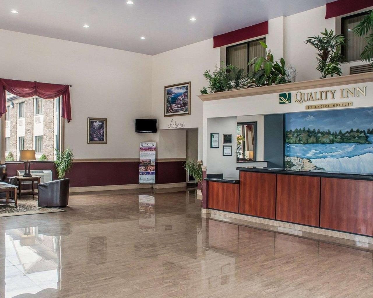 Quality Inn - Niagara Falls Blvd Exterior foto